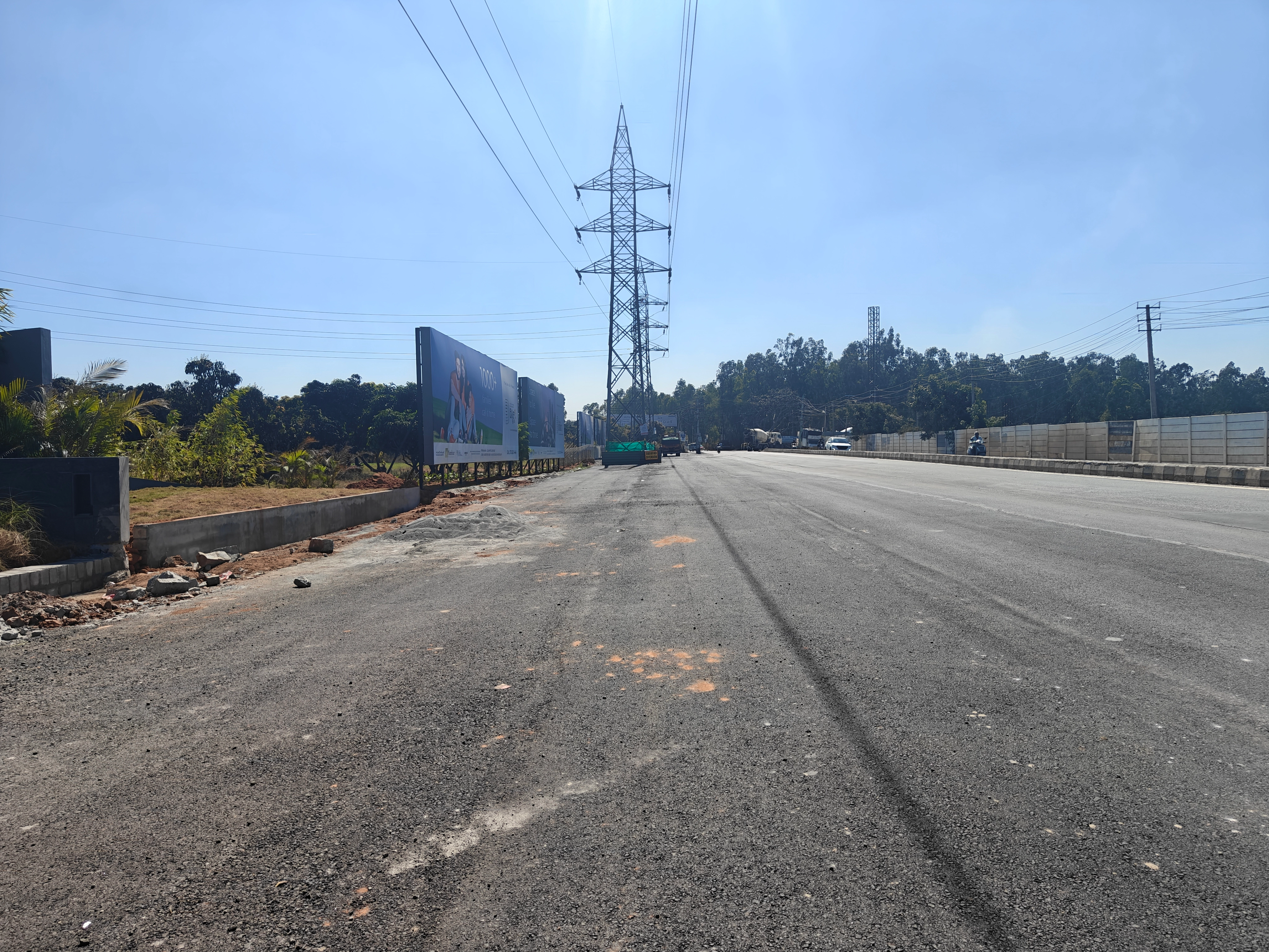 Nambiar District 25 approach from Chandapura